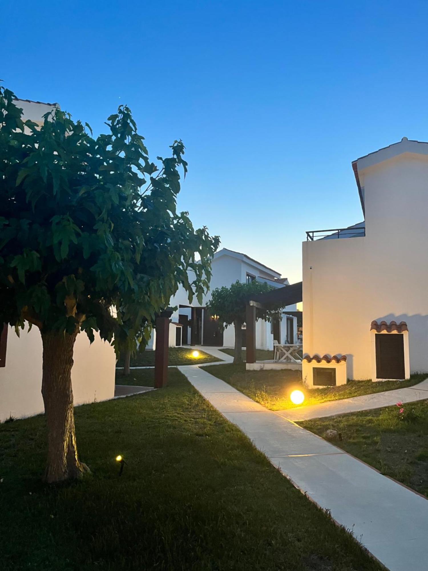 Nuramar Resort&Villas Cala'N Bosch  Exteriör bild