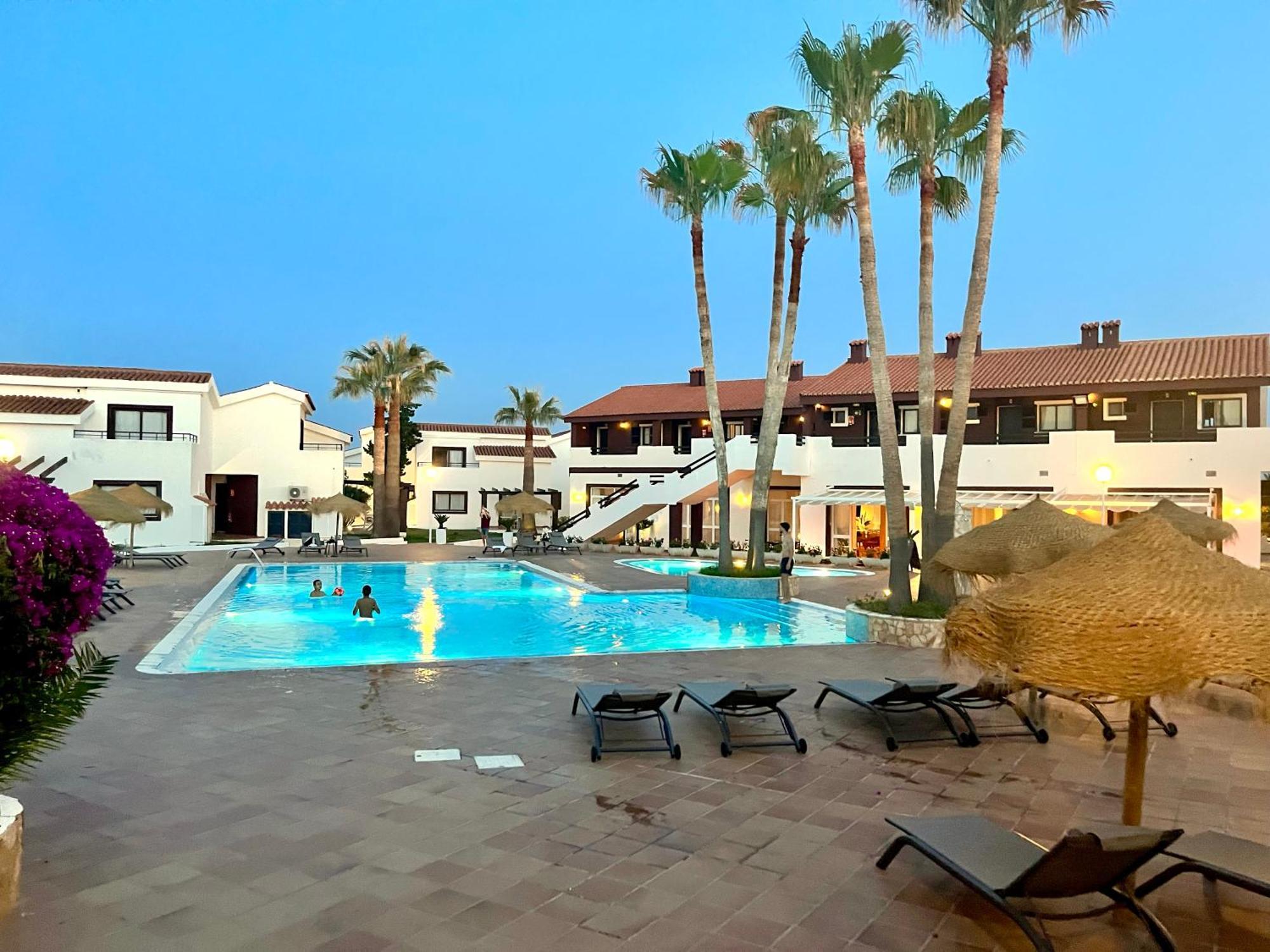 Nuramar Resort&Villas Cala'N Bosch  Exteriör bild