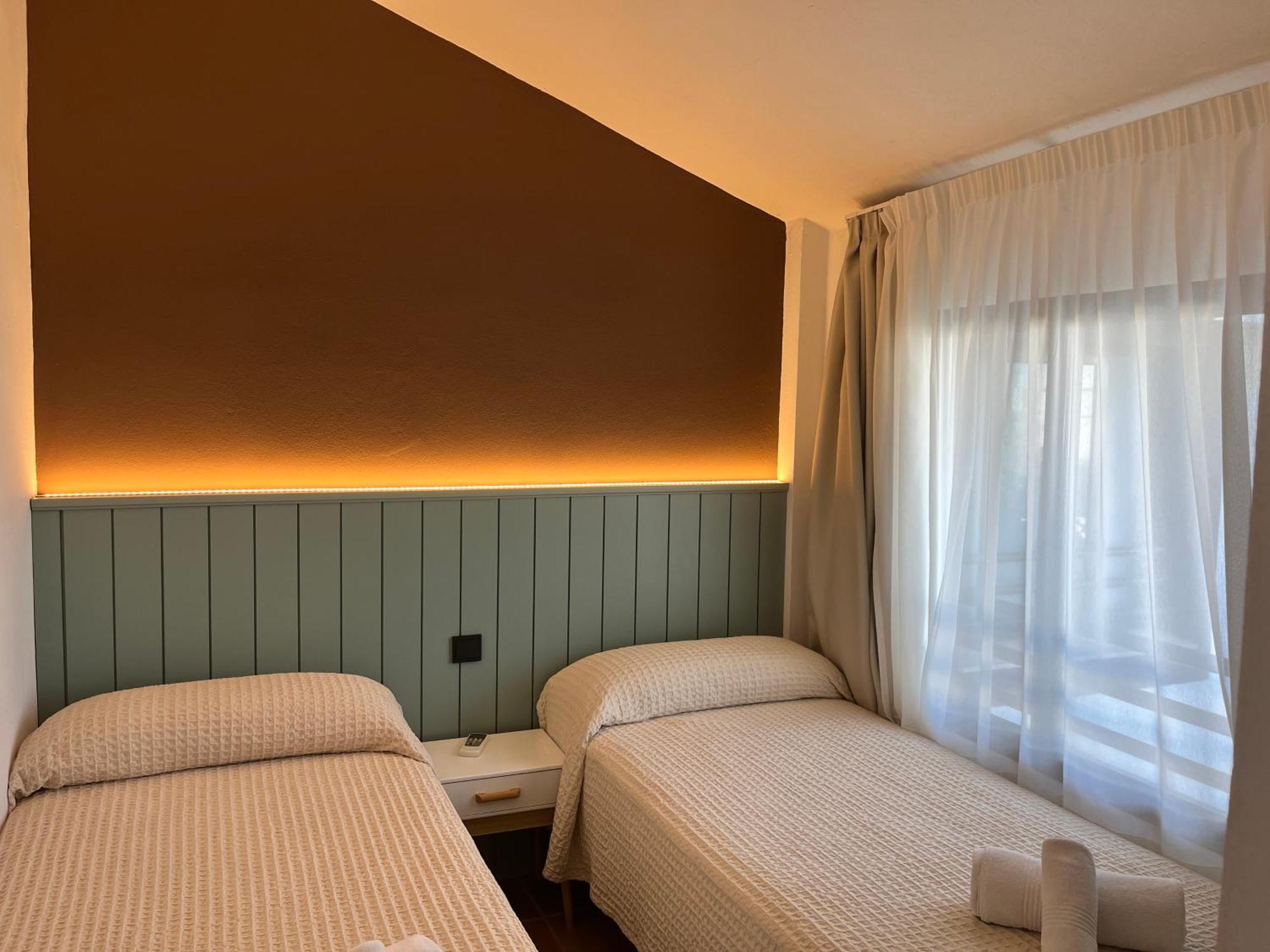 Nuramar Resort&Villas Cala'N Bosch  Exteriör bild
