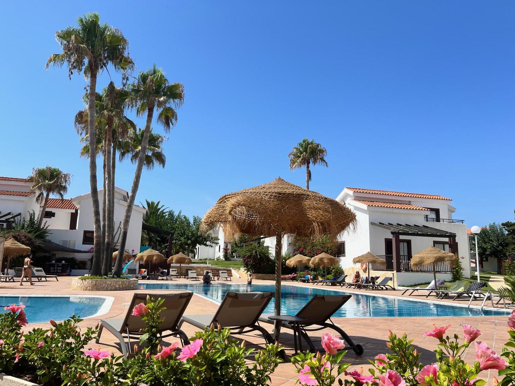 Nuramar Resort&Villas Cala'N Bosch  Exteriör bild