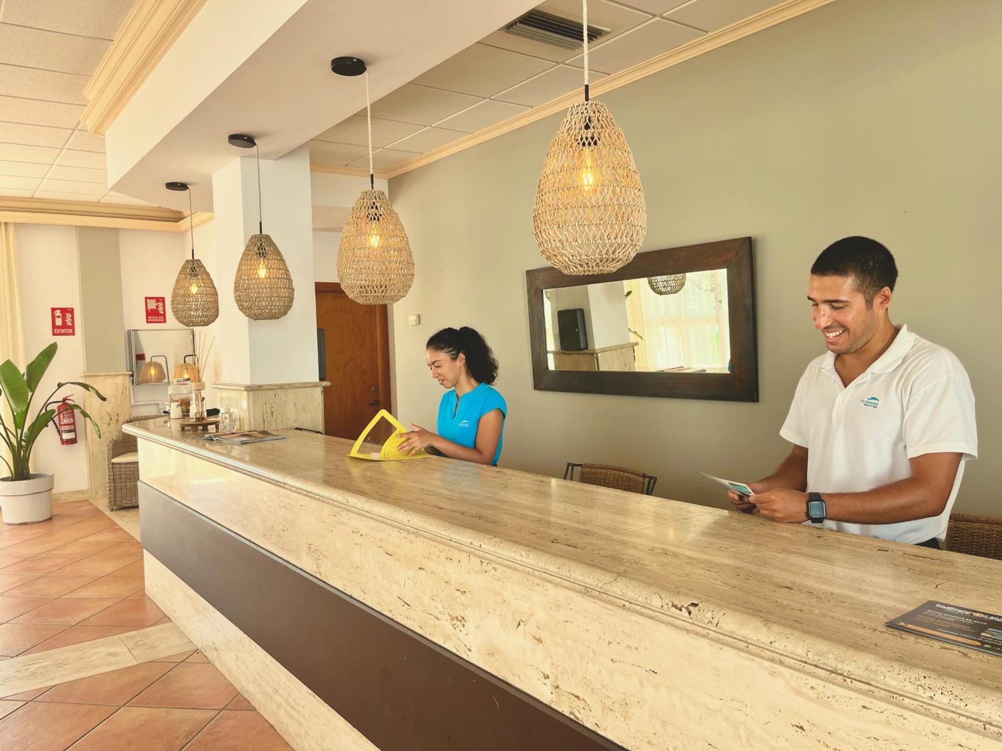 Nuramar Resort&Villas Cala'N Bosch  Exteriör bild